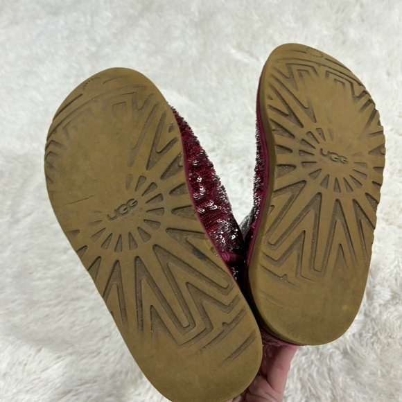 UGG Pink/Silver Sequin Boots EUC woman’s size 7 - Picture 7 of 10